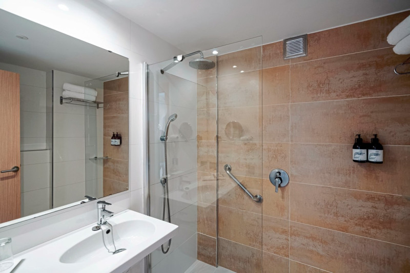 THB Felip ●●●●