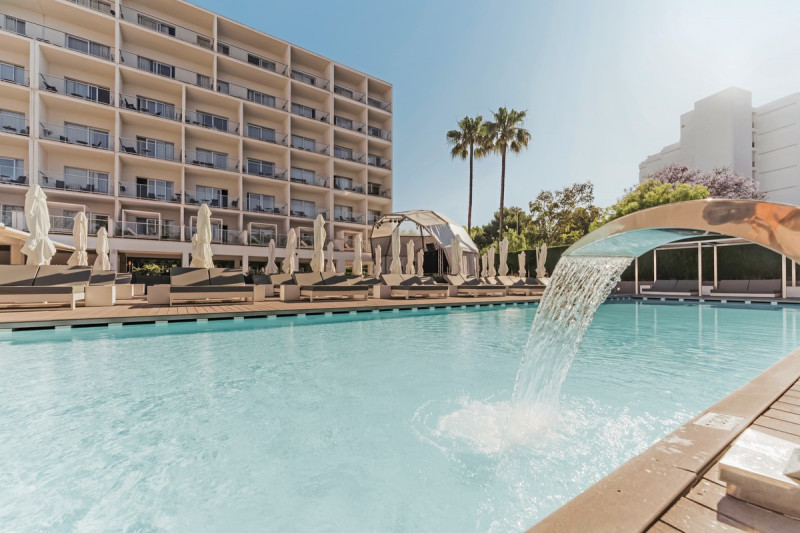 Astoria Playa ●●●●○