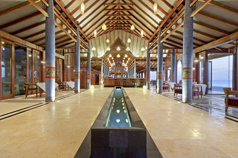 Furaveri Island Resort & Spa