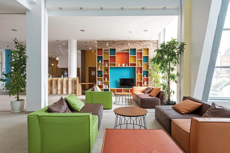 Ivana Palace ●●●○