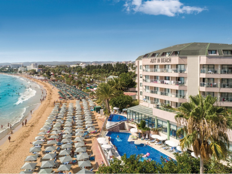 Aska Just In Beach ●●●●