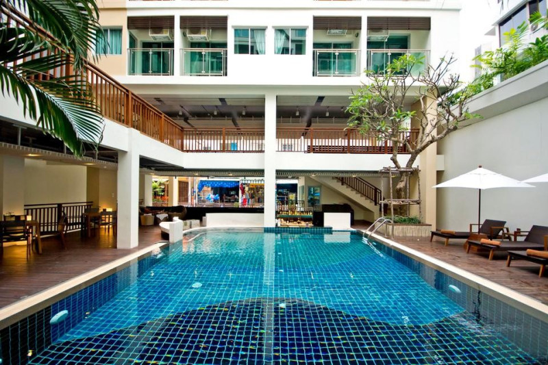 Sunshine Hotel & Residences ●●●