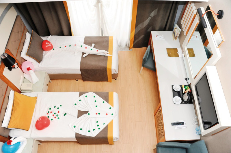 Saturn Palace ●●●●●