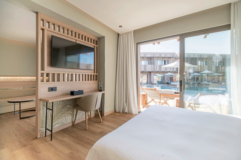 Wohnbeispiel Juniorsuite Swim Up Gemeinschaftspool