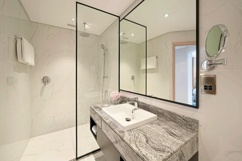 Arabian Park Dubai, an Edge by Rotana Hotel ●●●