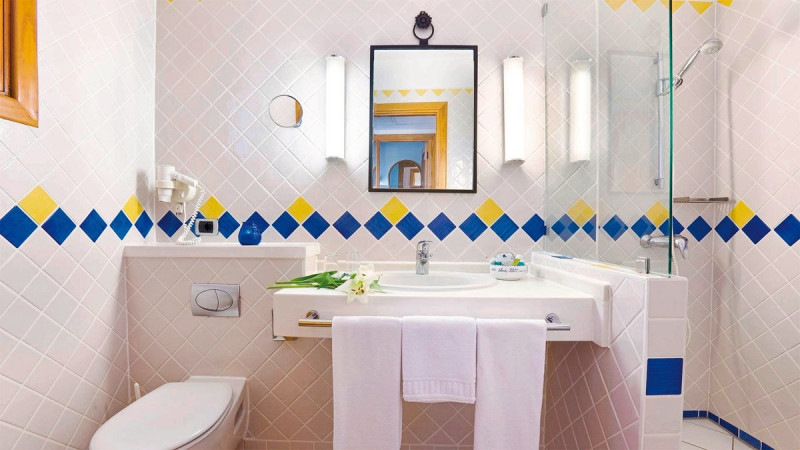 Seaside Sandy Beach ●●●●