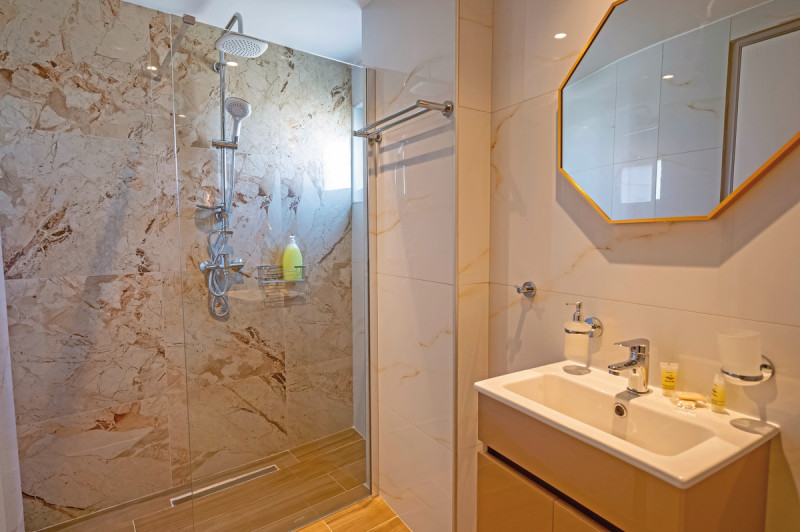 Wohnbeispiel Doppelzimmer (Badezimmer)