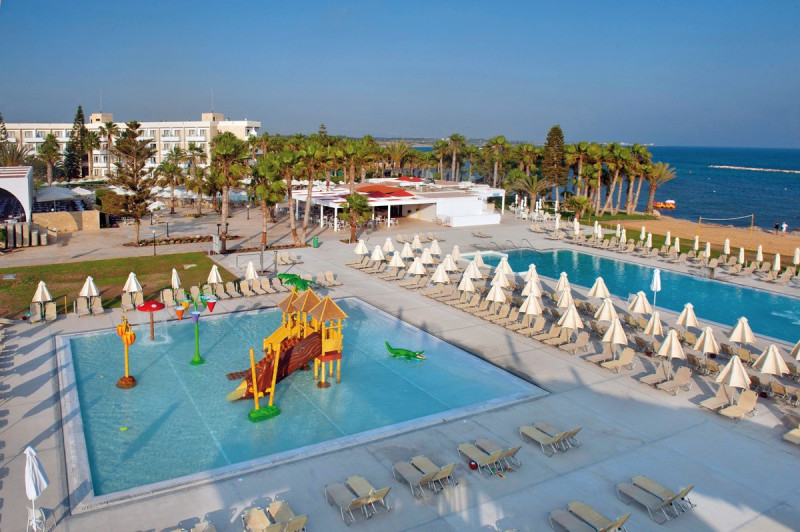 Louis Phaethon Beach