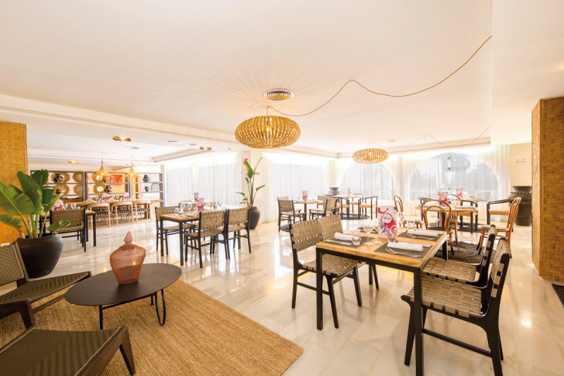 FERGUS Style Bahamas