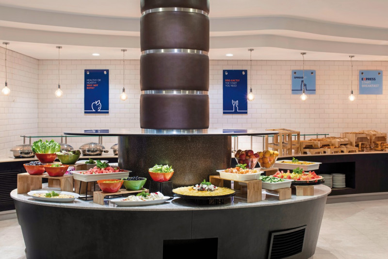Holiday Inn Express Dubai Airport