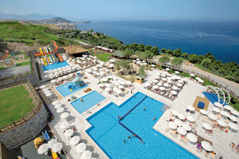 Ramada Resort Kusadasi & Golf