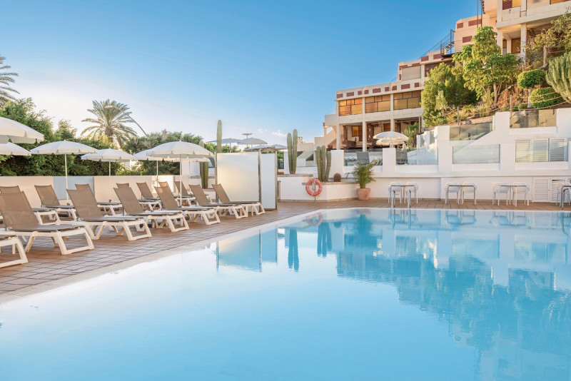 FERGUS Cactus Garden