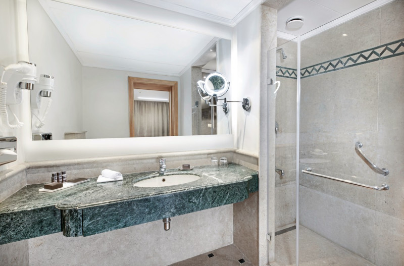 Wohnbeispiel Executive Room Side Nile View