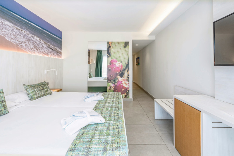 Wohnbeispiel Juniorsuite mit seitl. Meerblick