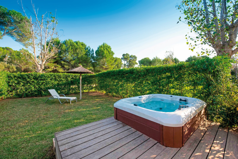 Wohnbeispiel Bungalow Golden Superior mit Whirlpool