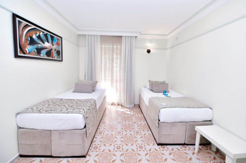 Wohnbeispiel Familienzimmer Gartenblick