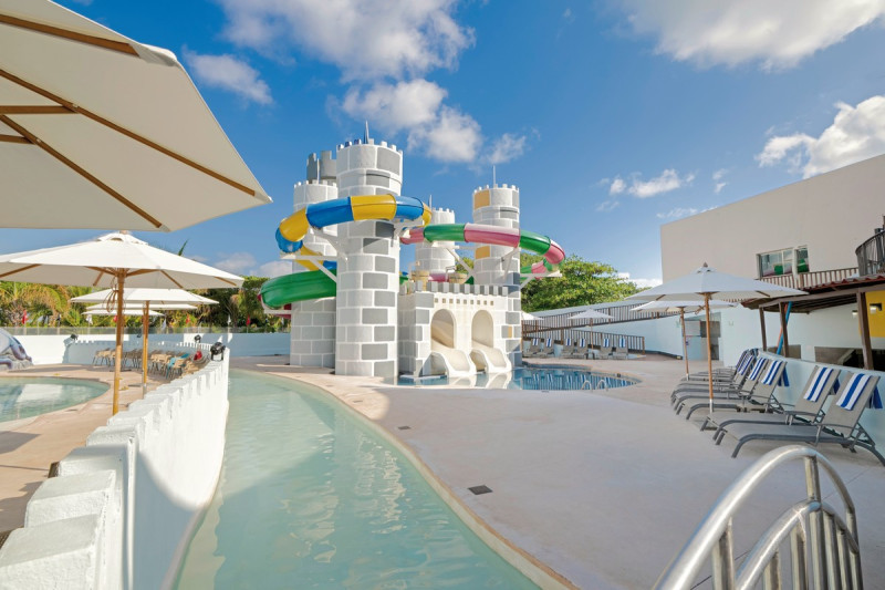 Seadust Cancun Family Resort