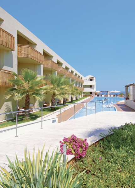 Giannoulis Santa Marina Plaza
