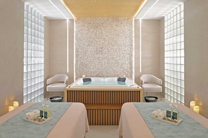 Swissotel Al Murooj Dubai