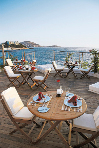 Korumar Deluxe Hotel