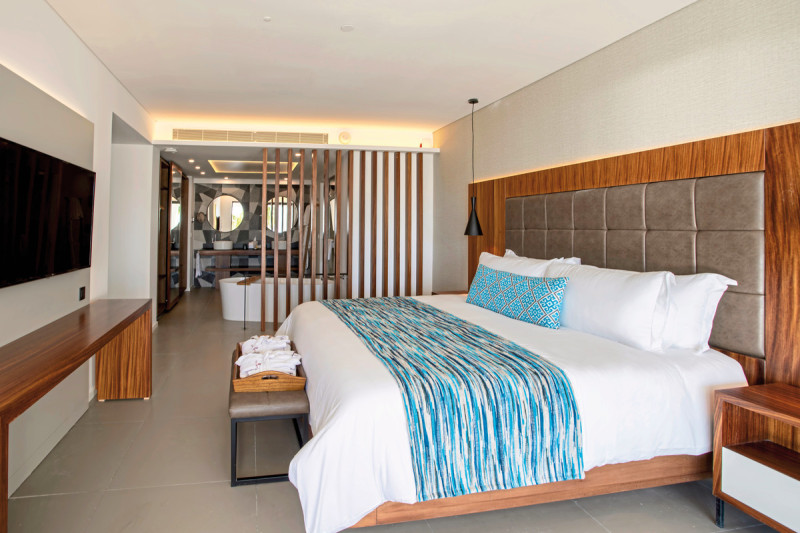 Majestic Elegance Costa Mujeres