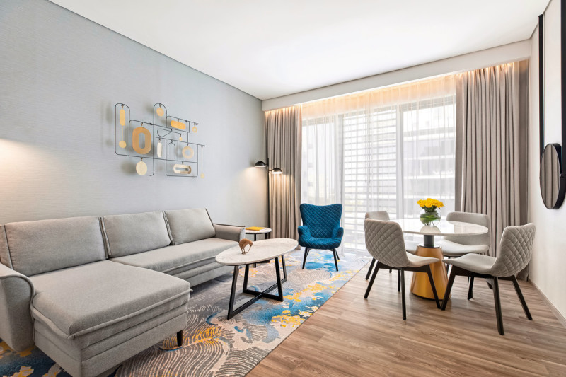 Wohnbeispiel Family Suite with Sofa Bed City View