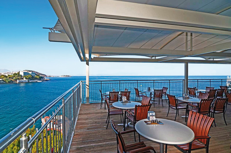 Korumar Deluxe Hotel