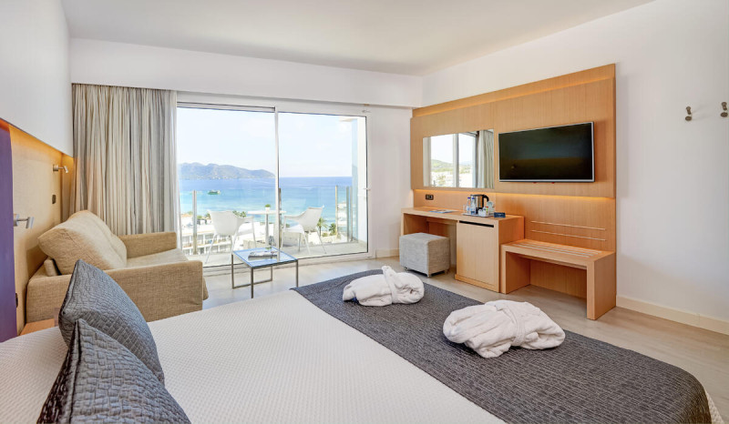 Wohnbeispiel Juniorsuite seitl. Meerblick