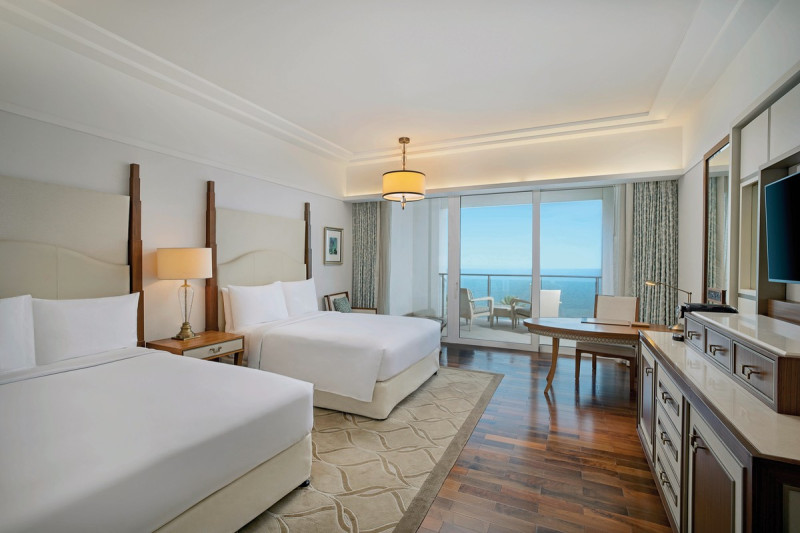 Wohnbeispiel Queen Deluxe Skyline Sea View