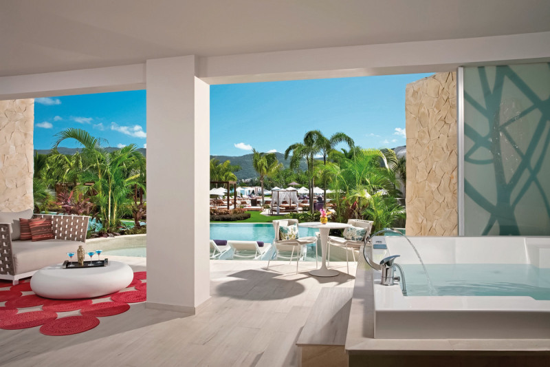 Wohnbeispiel Xhale Club Master Suite Swim Out