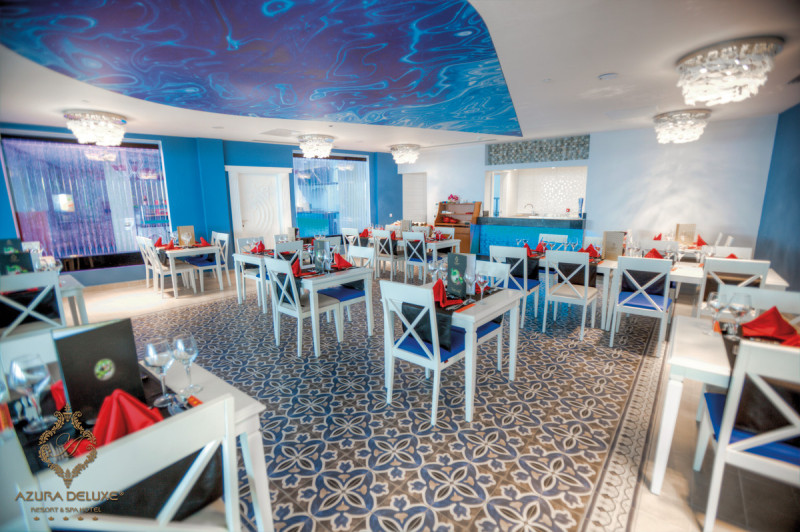 Azura Deluxe Resort & Spa Hotel