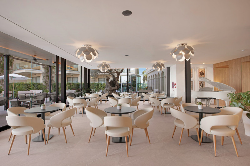 VIVA Golf Adults Only 18+