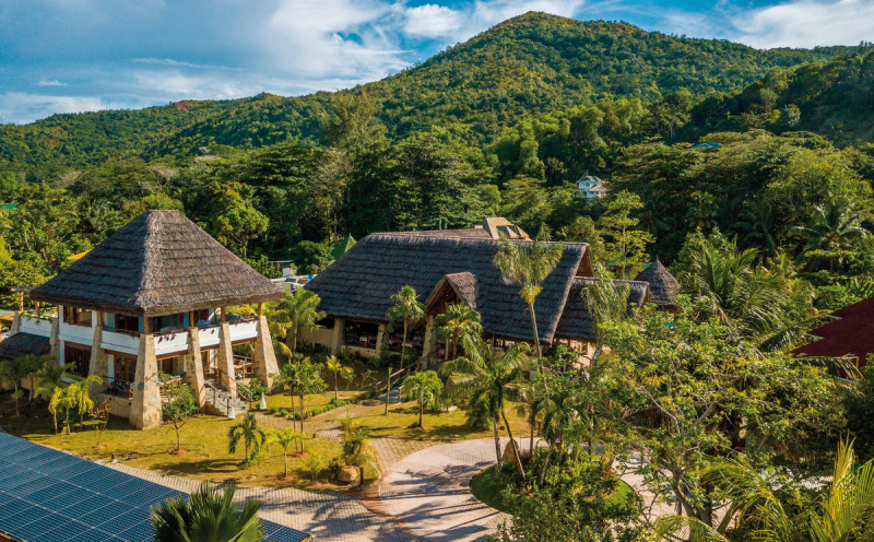 Les Lauriers Eco Hotel & Restaurant