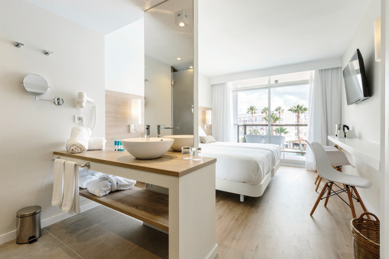 Wohnbeispiel Doppelzimmer Poolblick