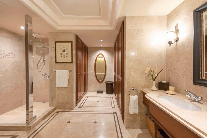 Badezimmer Colonial Gardenview Senior Suite