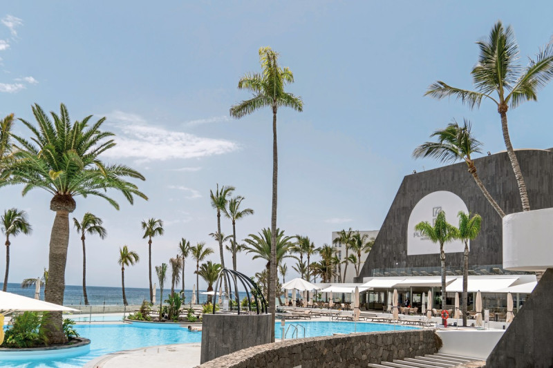 Plus Fariones Suite Hotel