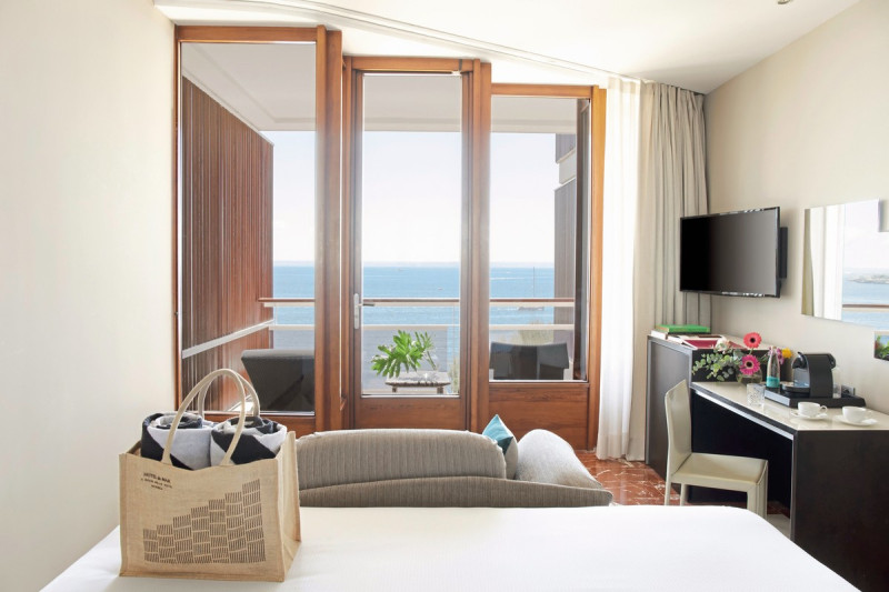 Grand Suite Sea View Redlevel