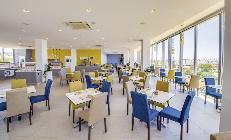 Nicholas Color Hotel