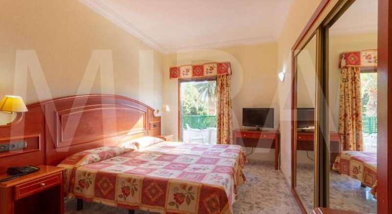 Hotel Tropical ●●●