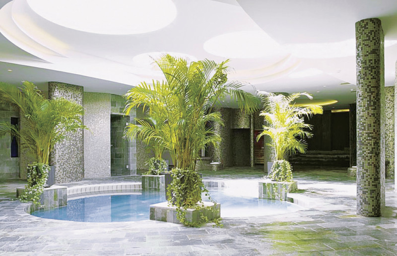 Sunrise Pearl Hotel & Spa