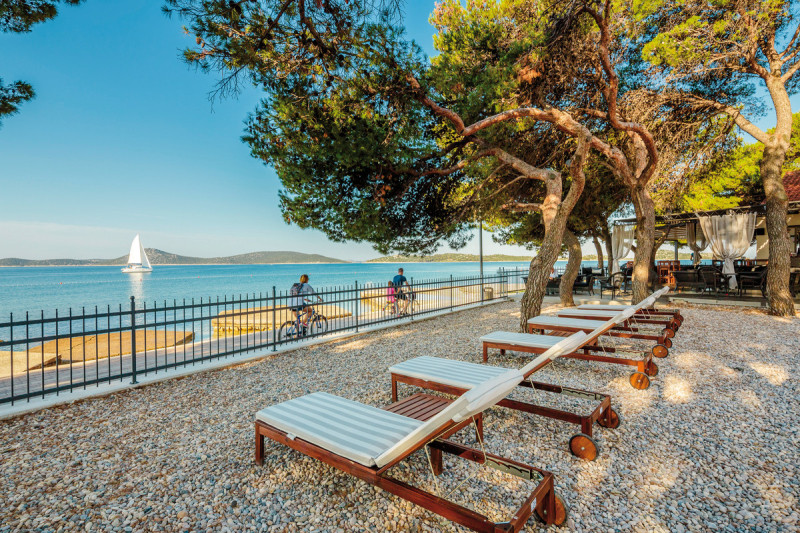 Villa Arausana & Antonina