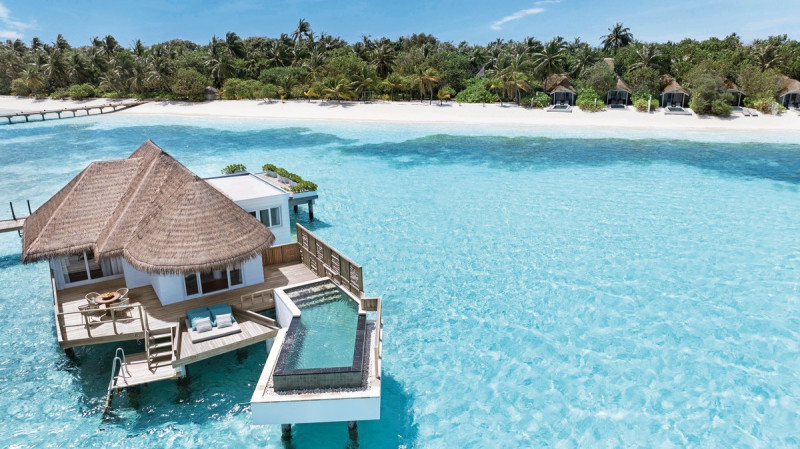 Family Water Villa with Pool