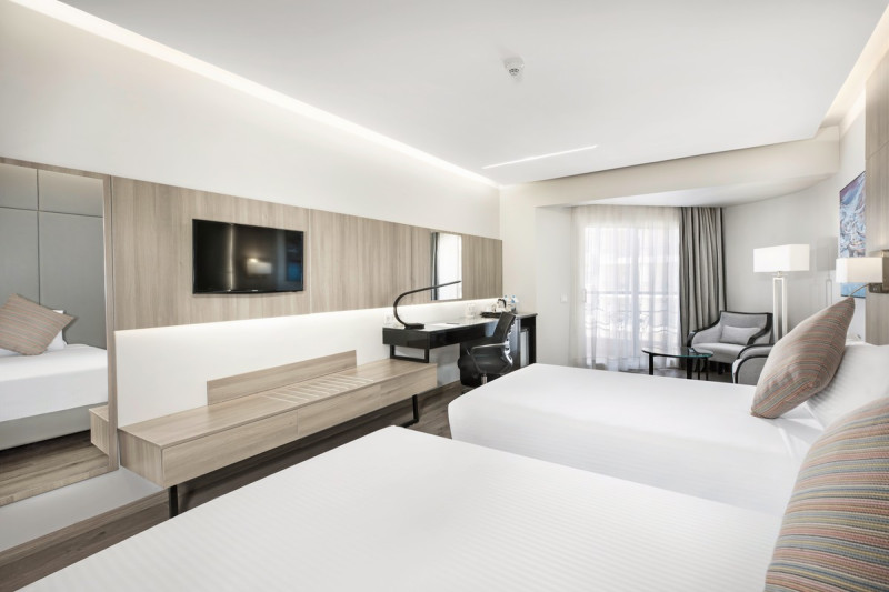 Wohnbeispiel Executive Room Side Nile View