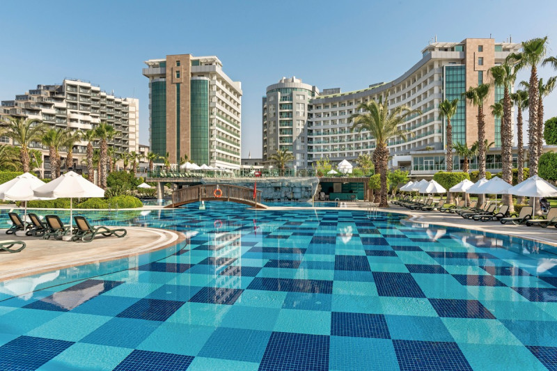 Sherwood Exclusive Lara