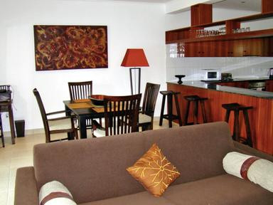 Wohnbeispiel Two Bedroom Duplex Apartment