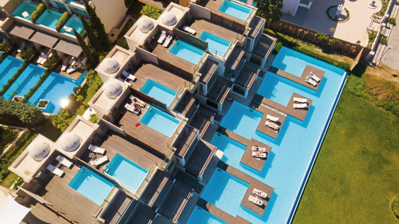 The Ixian Grand & All Suites