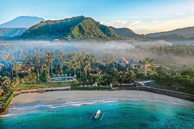 Candi Beach Resort & Spa