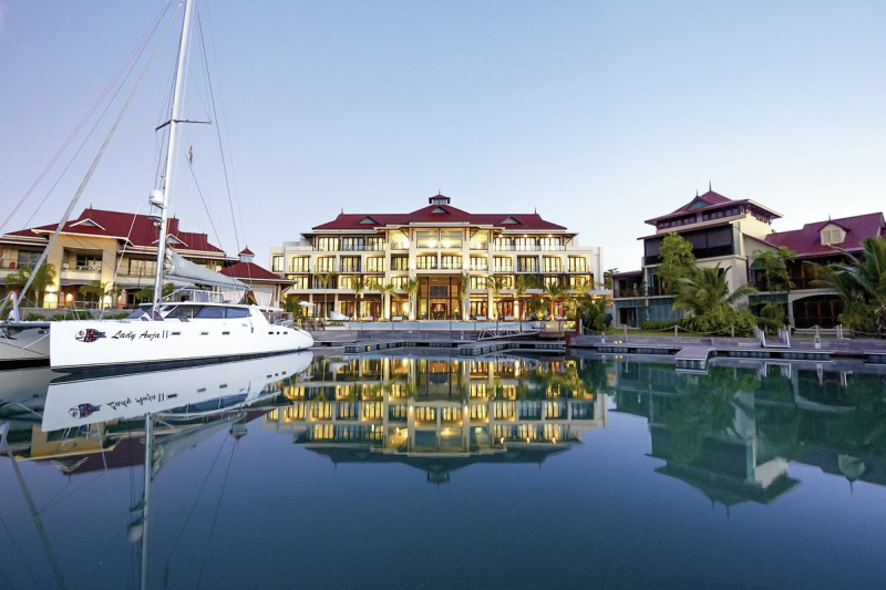 Eden Bleu Hotel