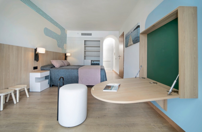 Wohnbeispiel Calimera Familienzimmer mit Verbindungst&uuml;r