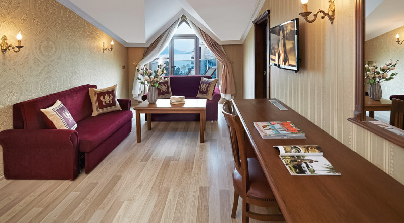 Wohnbeispiel Suite Meerblick Emre Hotel